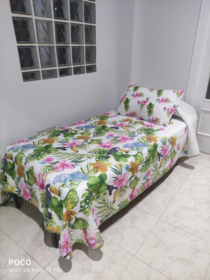 Apartamentos Avda Juan Carlos Roquetas de Mar Exterior foto